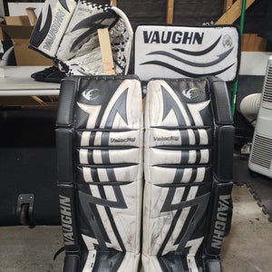 34" Vaughn Velocity V4 Regular Goalie Full Set (Used)