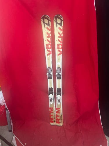Volkl RTM 149cm all mountain skis, binding: marker 10.0, range: 290-311