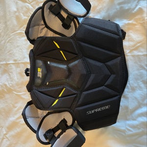 Men's Large Intermediate Bauer Supreme 3S Pro Shoulder Pads (Used)