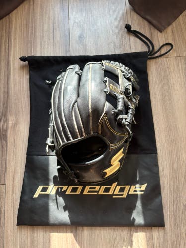 SSK RH Infield Baseball Glove 11.5" (Used)
