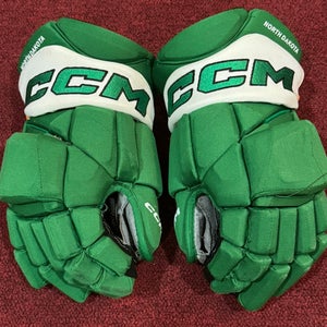 CCM HGPJSPP Gloves 15" Pro Stock Item#NDGW