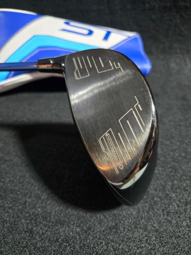 Men's Mizuno ST-X 230 Right Handed Driver Regular Flex 12 Loft (Like New))