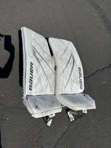 30" Bauer Vapor X50 Goalie Leg Pads (Used)
