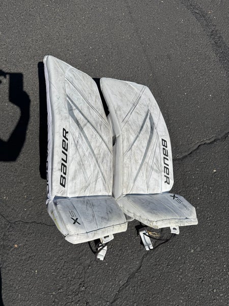 30" Bauer Vapor X50 Goalie Leg Pads (Used)
