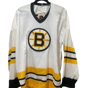 White XL Men's CCM Jersey (Used)