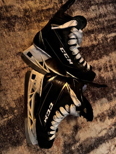 CCM RibCor 80K Hockey Skates Regular Width Size 5 (Used)