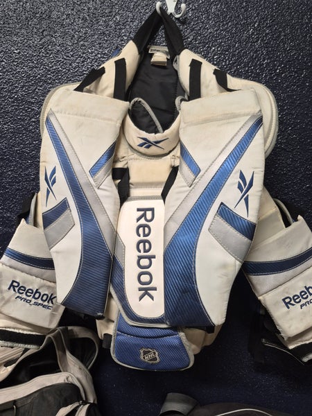 Medium Reebok Pro spec Goalie Chest Protector Pro Stock (Used)