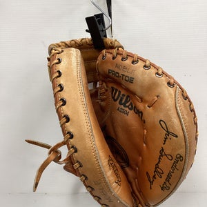 Used Wilson PRO MODEL A2504 BB/SB Catchers RH Throw None 32" 11851-S000038684