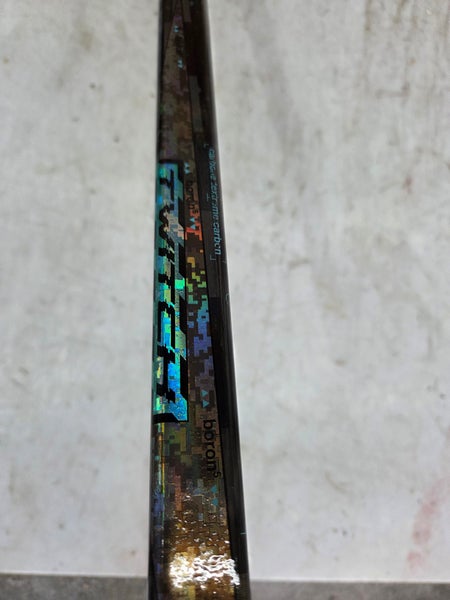 Intermediate Bauer Twitch Right Handed Hockey Stick P92 (Used)