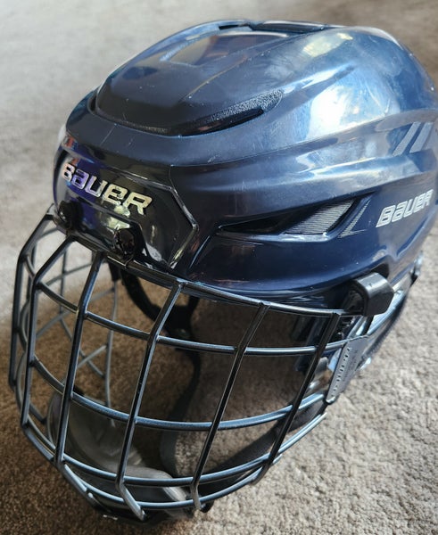 Small Bauer Hyperlite 2 Helmet (Used)