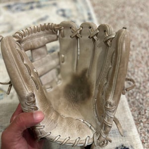 Rawlings Heart of the Hide RH Baseball Glove 11.25" (Used)