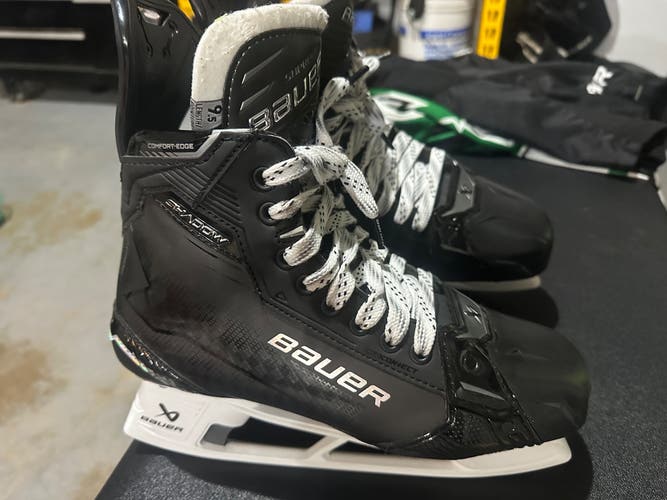2024 Bauer Supreme Shadow Hockey Skates Regular Width 9.5 (New)