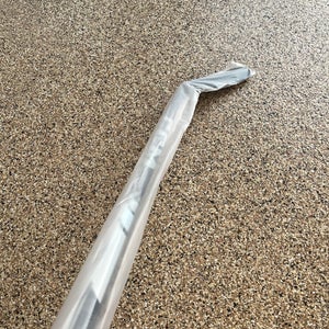 Intermediate CCM JetSpeed Right Handed Hockey Stick P28M Pro Stock (New)