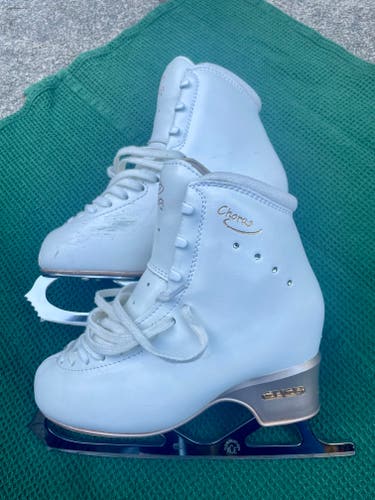 EDEA Chorus Figure Skates 225 B with 8.50" John Wilson Coronation Ace Lite Blades (Used)