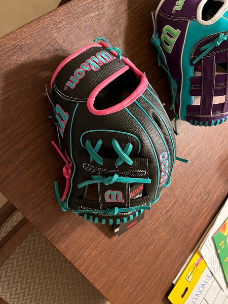 Wilson A2000 RH Baseball Glove 11.5" (New)