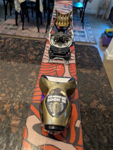 Look Pivot Ski Bindings 95 mm Brake Width Max Din 15 (Used)