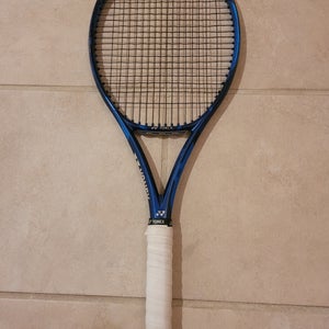 Adult YONEX EZONE 98 (305g) (2020) Tennis Racquet (Used)