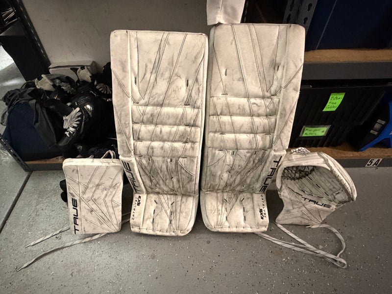 34" True 9X3 Regular Goalie Full Set (Used)