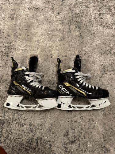 2023 CCM AS-V Pro Hockey Skates Narrow Width Size 6 (Used)