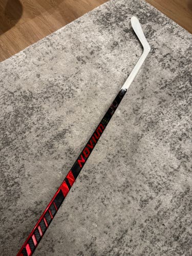 Senior Warrior Novium 2 Pro Left Hand Hockey Stick W28 (Used)
