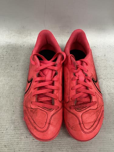 Used Nike Soccer Cleats Pink Junior 02.5 11851-S000038634