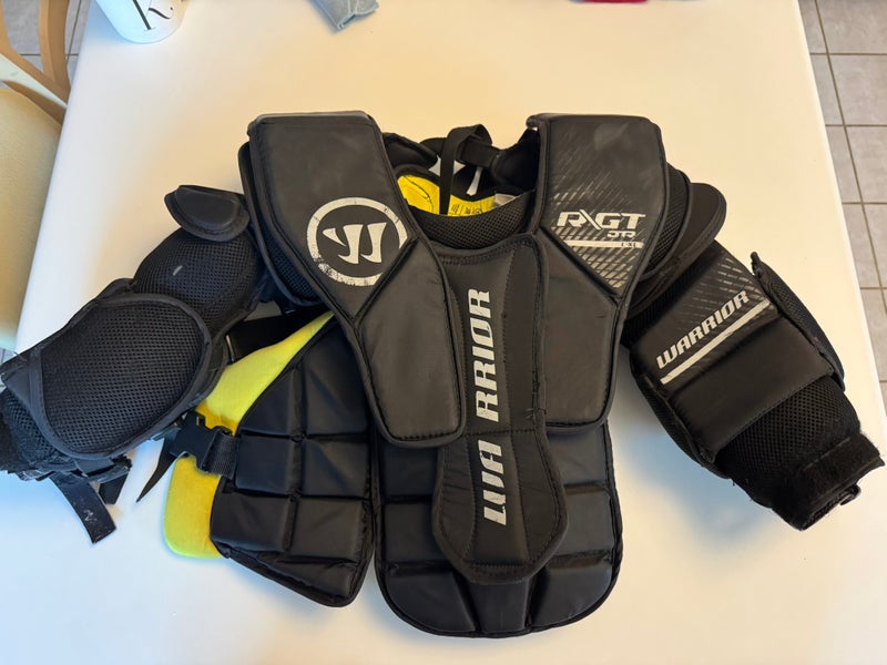 Large/Extra Large 2023 Warrior Ritual GT Goalie Chest Protector (Used)