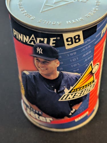 Pinnacle 1998 Derek Jeter MLB Yankees Sealed Can (10 Cards) - New York Yankees