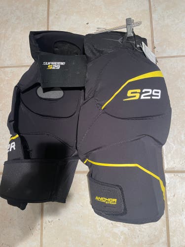 Medium Bauer Supreme s29 Girdle (New)