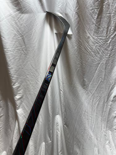 Like New CCM Vizion 70 flex P29 1/4 curve right hand stick