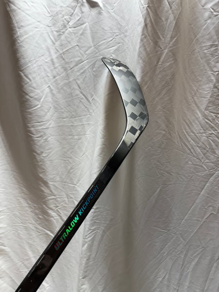 Like New CCM Vizion 70 flex P28 1/4 curve right hand stick