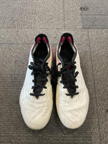 Used Adidas COPA Soccer Cleats Pink And White Junior 06 11614-S000223034