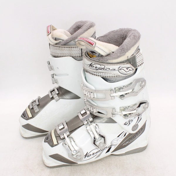 Nordica Cruise 55W NFS Women's Ski Boots - Size 7.5 / Mondo 24.5 Used