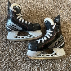 CCM Jetspeed FT680 Hockey Skates Regular Width 12 (Used)