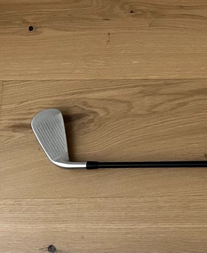 Men's 2021 Titleist 2 Driving Iron U505 Right Handed Stiff Flex Graphite Shaft (Used)