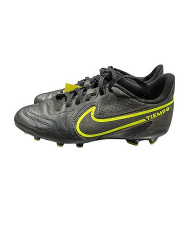 Used Nike Soccer Cleats Black Junior 04.5 11847-S000029957