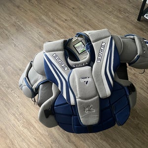 Medium Vaughn Ventus SLR2 Goalie Chest Protector (Used)