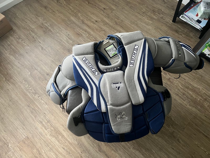 Medium Vaughn Ventus SLR2 Goalie Chest Protector (Used)