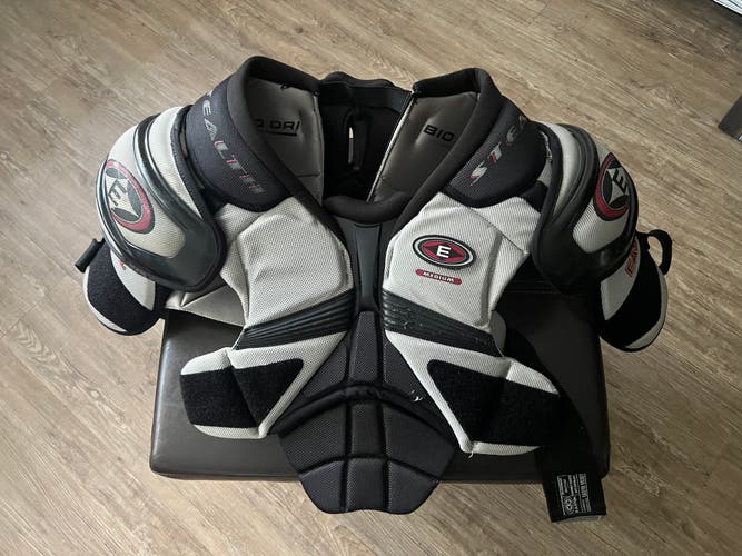 Men's Medium Senior Easton Stealth S9 Shoulder Pads (Used)