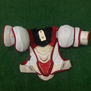 Small Junior Bauer Vapor APX2 Shoulder Pads (Used)