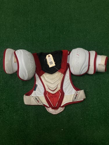 Small Junior Bauer Vapor APX2 Shoulder Pads (Used)