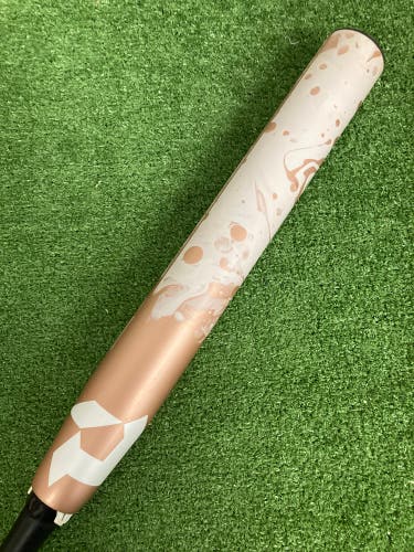 Pink 2025 DeMarini Whisper Composite Bat (-10) Composite 24 oz 34" (Used)