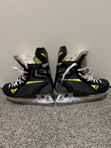 2013 Graf Ultra G9035 Hockey Skates Regular Width Size 6.5 (Used)