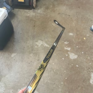 Intermediate Bauer Proto-R Left Hand Hockey Stick P28 (Used)