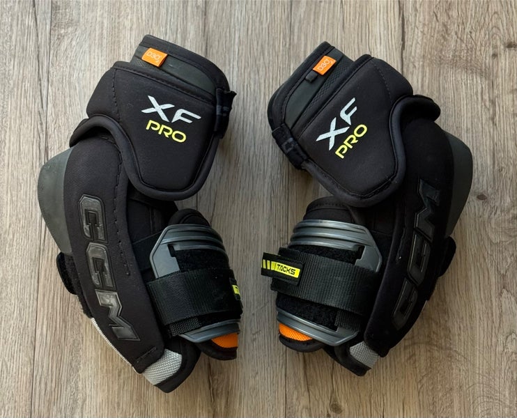 Senior Large CCM Tacks xf pro Elbow Pads (Used)