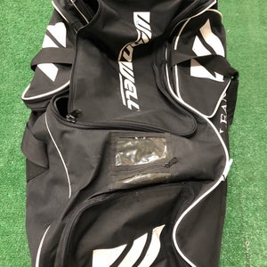 Winnwell Wheeled Bag (Used)