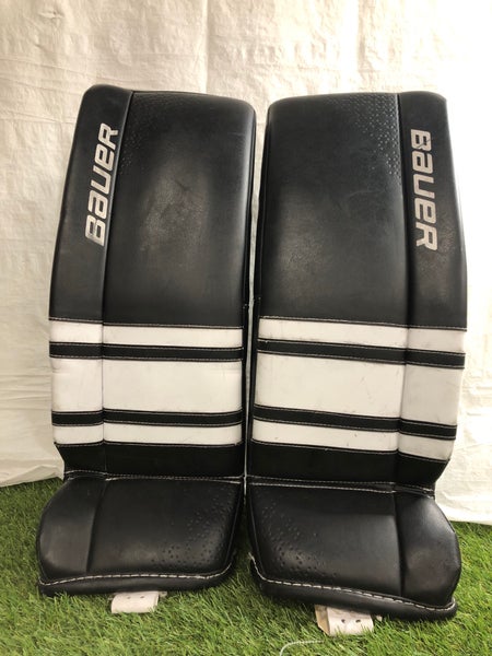 Small 26+ Junior Bauer GSX Goalie Leg Pads (Used)