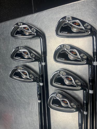 Men's TaylorMade r7 CGB MAX Right Handed Iron Set Regular Flex (7 Clubs) #5 - #9, PW, GW Graphite Sh