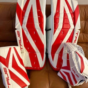 26" True Catalyst Junior Goalie Leg Pads Red/White