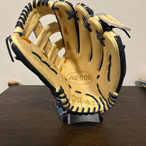 Wilson A2000 RH Baseball Glove 12.75" (New)