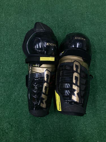 CCM Tacks AS-V Pro Shin Pads | Intermediate 13" (Used)